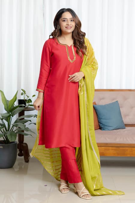 Saangi Fuchsia Pink Raw Silk Kurta Set 