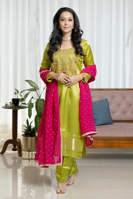Saangi Phoolvadi Lime Green Gajji Silk Kurta Set 