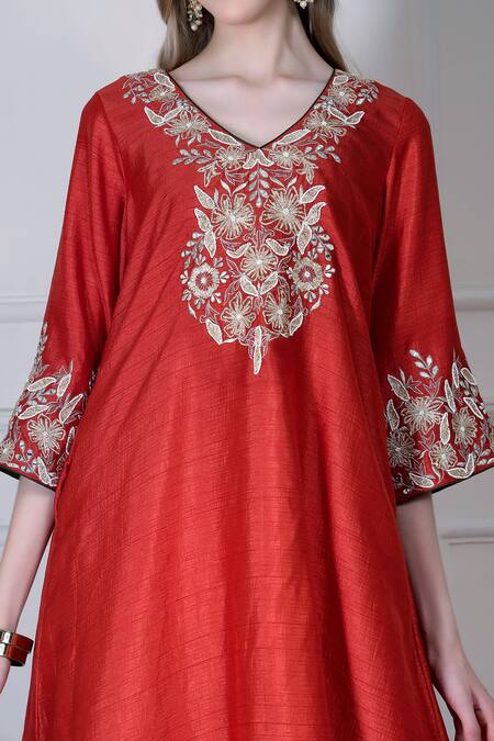 Buy_House Of Supriya_Orange Silk, Chiffon Embroidery, Zari, Tassels V-neck Asymmetric Kurta Set _Online_at_Aza_Fashions
