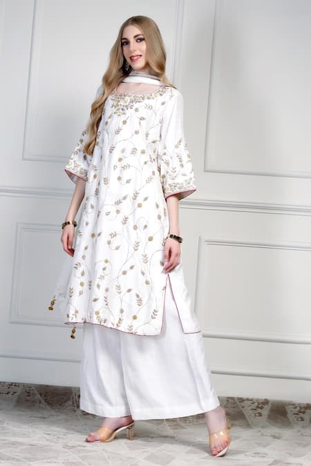 Shop_House Of Supriya_Ivory Silk, Chiffon Embroidery, Tassels Round Neck Floral Kurta Set _Online_at_Aza_Fashions
