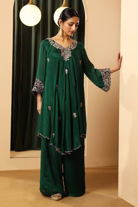 Buy_House Of Supriya_Emerald Green Embroidery V-neck Butti Work Kurta With Palazzo _Online_at_Aza_Fashions