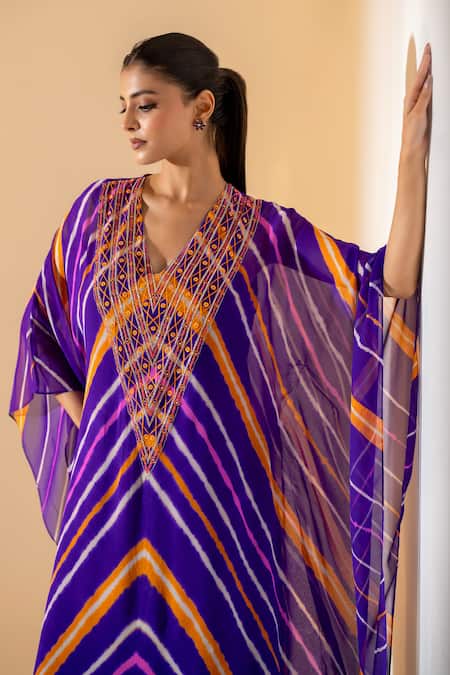 K-Anshika Multi Color Georgette Beads, Embroidery V-neck Leheriya Pattern Kaftan Online at Aza Fashions K-Anshika_Multi Color Georgette Beads, Embroidery V-neck Leheriya Pattern Kaftan _Online_at_Aza_Fashions