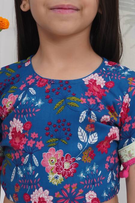 Buy_Little Bansi_Blue Cotton Pom-poms, Sequins, Lace Floral Pattern Lehenga Set 