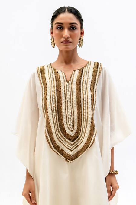 Garo_Off White Silk Embroidery Round Neck Kaftan With Pant _at_Aza_Fashions