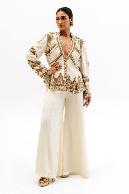 Buy_Garo_Off White Silk Embroidery V-neck Tribal Jacket With Pant _Online_at_Aza_Fashions