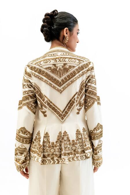 Buy_Garo_Off White Silk Embroidery V-neck Tribal Jacket With Pant 