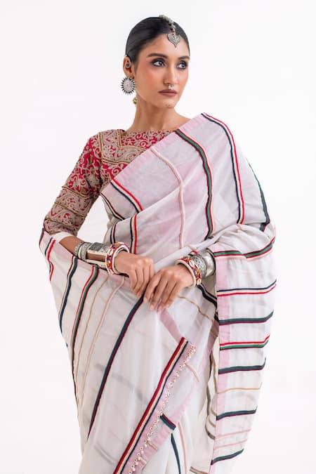 Garo_Off White Chanderi Embroidery Round Neck Stripe Pattern Saree With Blouse _at_Aza_Fashions