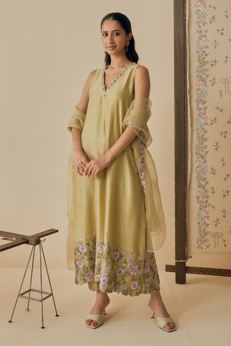 Bhawna Sethi Lime , Cotton, Silk, Cotton, Organza Pehar Neckline Kurta Set 