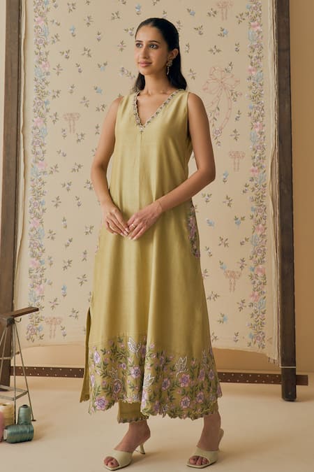 Buy_Bhawna Sethi_Lime , Cotton, Silk, Cotton, Organza Pehar Neckline Kurta Set 