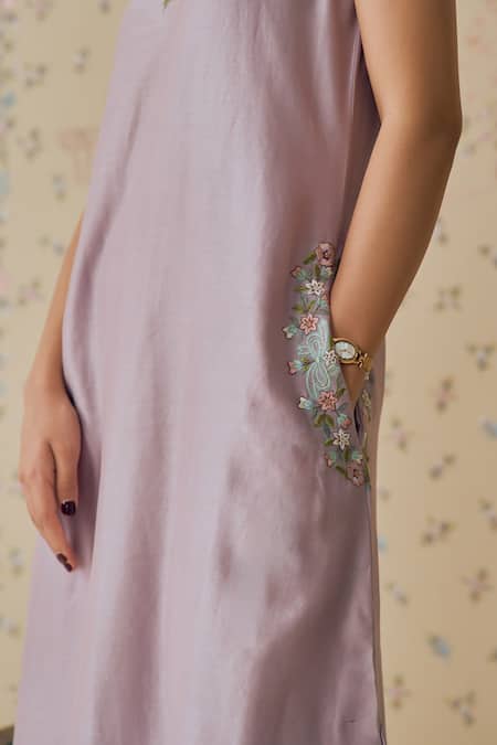 Buy_Bhawna Sethi_Purple Chanderi Cotton, Silk, Organza Embroidery Badal Placement Kurta Set _Online_at_Aza_Fashions