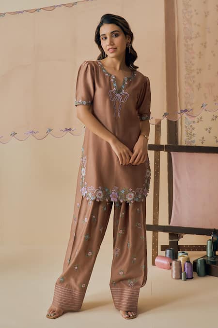Bhawna Sethi_Brown Chanderi Silk, Cotton, Organza Embroidery V-neck Kahwa Kurta Set _at_Aza_Fashions
