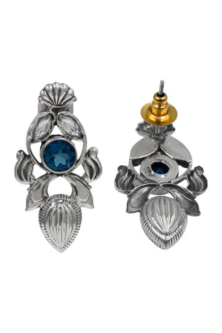 Sangeeta Boochra_Silver Plated Stones Antique Bloom Earrings _Online_at_Aza_Fashions
