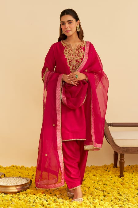 Buy_Sheetal Batra_Fuchsia Silk Embroidery Split V-neck Marwa Chauga Kurta With Salwar _Online_at_Aza_Fashions