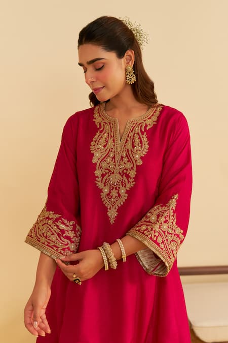 Shop_Sheetal Batra_Fuchsia Silk Embroidery Split V-neck Marwa Chauga Kurta With Salwar _Online_at_Aza_Fashions