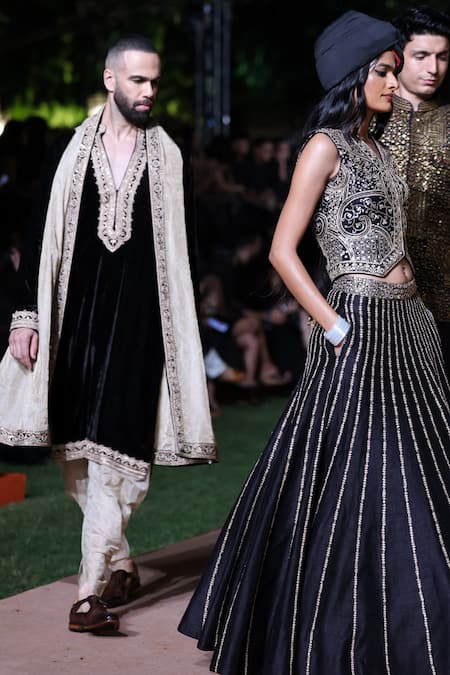 Punit Balana Amer Kurta Set 