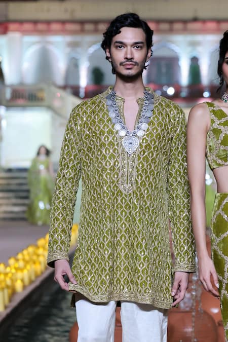 Punit Balana Velvet Embroidered Kurta With Pant 