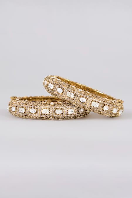 Auraa Trends Royal Gold-Plated Kundan Bangles 