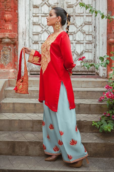 Wazir C Red Silk Embroidery, Zari Boat Neck Floral Work Kurta Salwar Set Online at Aza Fashions Wazir C_Red Silk Embroidery, Zari Boat Neck Floral Work Kurta Salwar Set _Online_at_Aza_Fashions
