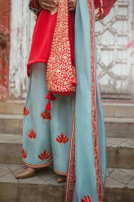 Buy Wazir C Red Silk Embroidery, Zari Boat Neck Floral Work Kurta Salwar Set Buy_Wazir C_Red Silk Embroidery, Zari Boat Neck Floral Work Kurta Salwar Set