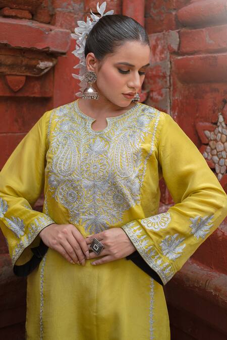 Shop_Wazir C_Yellow Silk Embroidery, Metallic Thread Notched Floral Work Kurta With Salwar _Online_at_Aza_Fashions