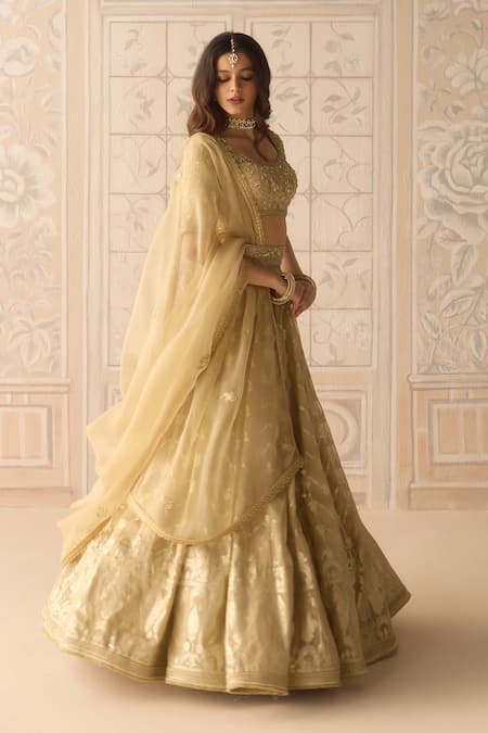 Buy Shyam Narayan Prasad Gold Tissue, Organza, Brocade Embroidery, Zari Floral Stripe Woven Lehenga Set Online at Aza Fashions Buy_Shyam Narayan Prasad_Gold Tissue, Organza, Brocade Embroidery, Zari Floral Stripe Woven Lehenga Set _Online_at_Aza_Fashions