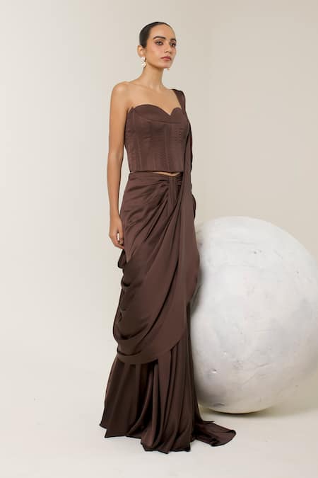 Shop Libas Cafe by Nidhi & Ashish Chocolate Satin Sweetheart Neck Solid Pre-draped Saree And Corset Set at Aza Fashions Shop_Libas Cafe by Nidhi & Ashish_Chocolate Satin Sweetheart Neck Solid Pre-draped Saree And Corset Set _at_Aza_Fashions