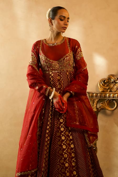 Libas Cafe by Nidhi & Ashish_Maroon Silk, Organza Embroidery, Zari Round Banarsi Anarkali And Dupatta Set _Online_at_Aza_Fashions