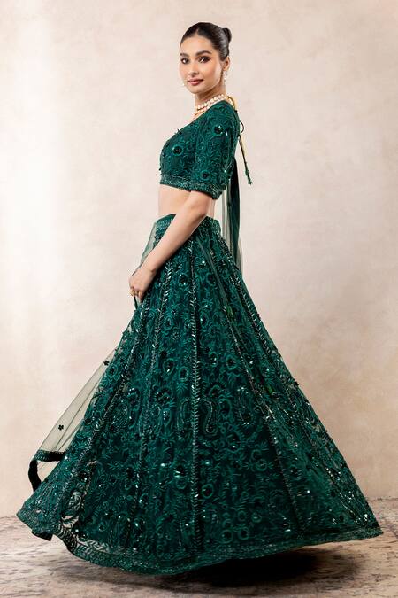 Libas Cafe by Nidhi & Ashish_Green Net Embroidery, Sequins V-neck Flower Hand Lehenga Set _Online_at_Aza_Fashions
