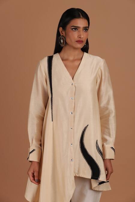 Sandhya Shah_Cream Chanderi Embroidery, Ruffles V-neck Latte Top With Pant _Online_at_Aza_Fashions