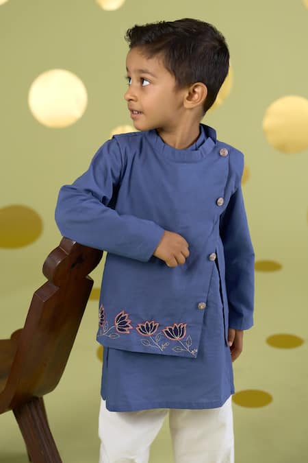 Vivedkids_Blue Cotton Applique, Embroidery Lotus Bundi And Kurta Set _at_Aza_Fashions