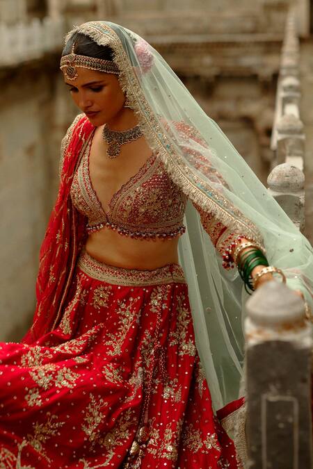 Nitika Gujral Red Silk, Net Beads, Zari, Sequins, Raw Multi-bead Work Bridal Lehenga Set Online at Aza Fashions Nitika Gujral_Red Silk, Net Beads, Zari, Sequins, Raw Multi-bead Work Bridal Lehenga Set _Online_at_Aza_Fashions