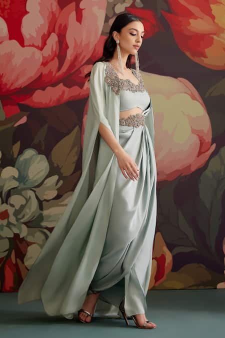 Parul And Preyanka Asmani Embroidered Pre-Draped Saree With Cape 