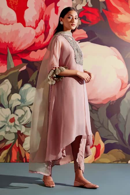 Parul And Preyanka Taabi Embroidered Kaftan Kurta Set 