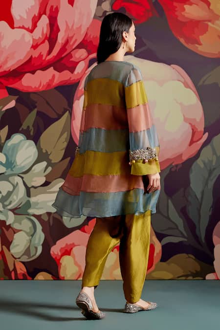 Parul And Preyanka Angoori Colorblock Cape Kurta Set 