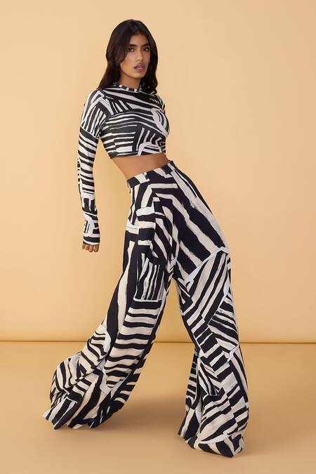 Saaksha & Kinni Black Lycra Boat Neck And White Stripe Gigi Blouse Online at Aza Fashions Saaksha & Kinni_Black Lycra Boat Neck And White Stripe Gigi Blouse _Online_at_Aza_Fashions
