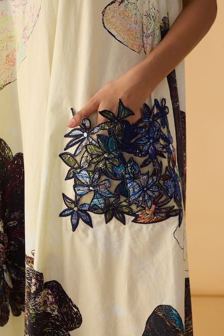 Saaksha & Kinni_Off White Poplin Embroidery, Applique V-neck Scribble Dense Trudy Printed Dress _at_Aza_Fashions