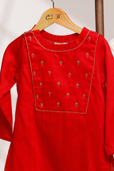 Shop_Snuggleme_Red Cotton Embroidery, Metallic Thread Kurta With Pant _Online_at_Aza_Fashions