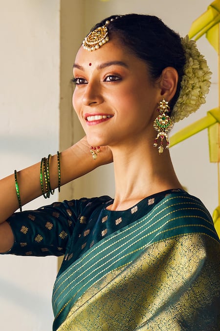 MAISARA JEWELRY Floral Cut Work Jadau Maangtikka 