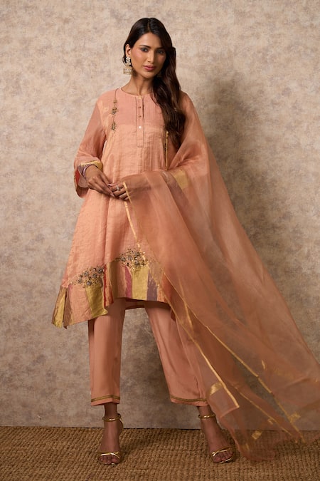 Priti Prashant_Peach Tissue, Crepe, Organza Embroidery Round Neck Zing Kurta Set With Dupatta _at_Aza_Fashions