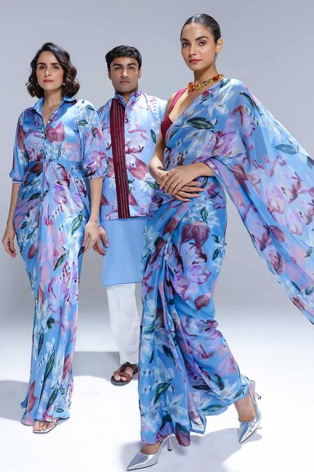 Studio Surbhi_Blue Organza V-neck Printed Saree With Blouse _Online_at_Aza_Fashions