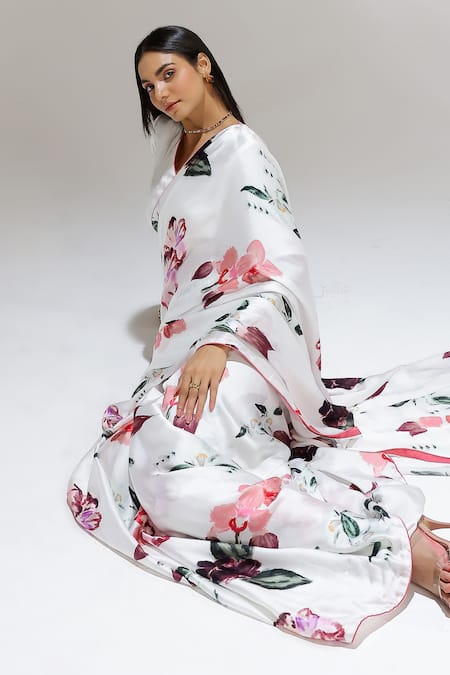 Buy_Studio Surbhi_White Georgette, Satin V-neck Flora Print Saree With Blouse _Online_at_Aza_Fashions