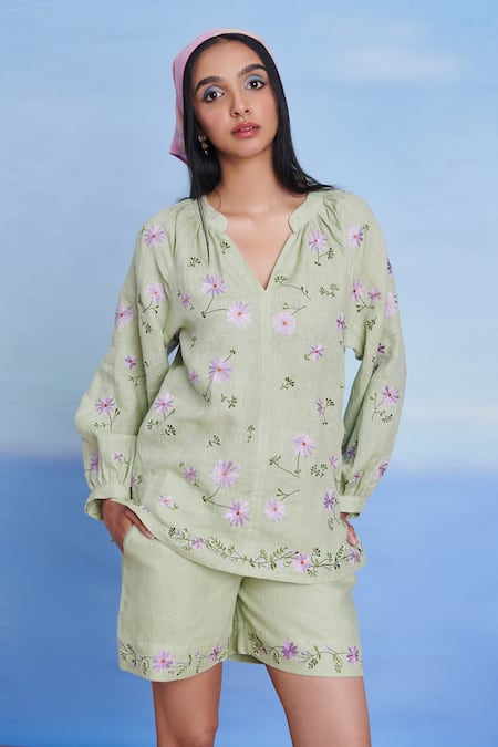 Saphed Green Linen Embroidery V-neck Pista Billow Shorts Set at Aza Fashions Saphed_Green Linen Embroidery V-neck Pista Billow Shorts Set _at_Aza_Fashions