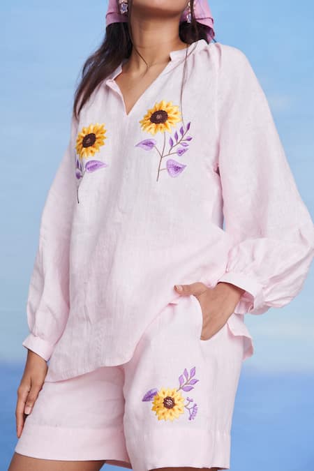Buy Saphed Pink Linen Embroidery Split V-neck, Mandarin Collar Fleur Billow Shorts Set Buy_Saphed_Pink Linen Embroidery Split V-neck, Mandarin Collar Fleur Billow Shorts Set