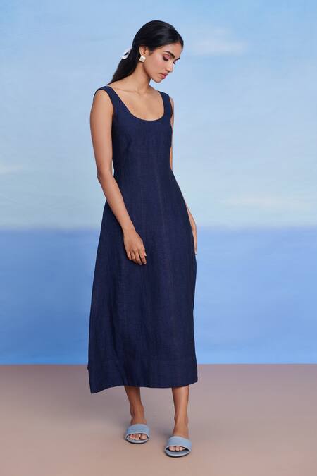Buy Saphed Navy Linen Scoop Neck Neel Denim Panelled Dress Online at Aza Fashions Buy_Saphed_Navy Linen Scoop Neck Neel Denim Panelled Dress _Online_at_Aza_Fashions