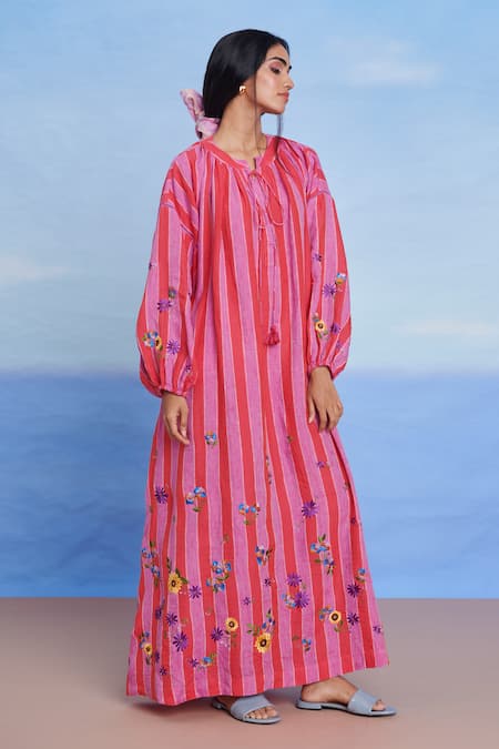 Shop_Saphed_Pink Linen Embroidery Keyhole Neck Amalfi Puff Sleeves Dress 