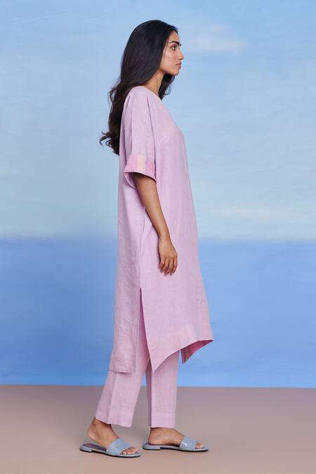 Saphed_Lilac Linen V-neck Dolman Kurta Set _Online_at_Aza_Fashions