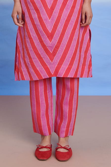 Saphed_Pink Linen V-neck Amalfi Dolman Kurta Set _Online_at_Aza_Fashions