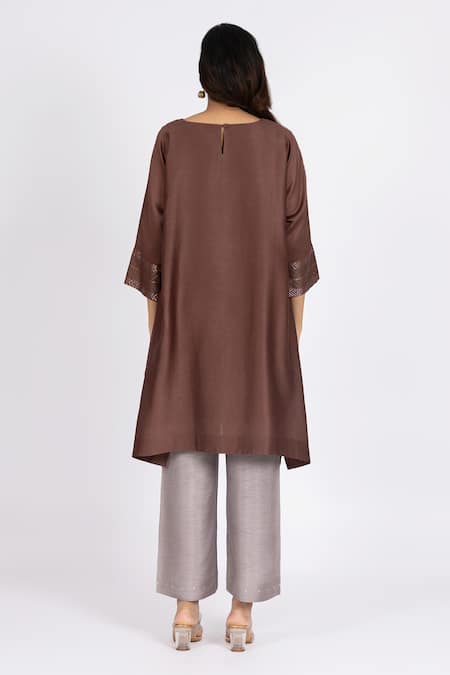 Bhavik Shah Kaamdani Embellished Kimono Kurta Set 