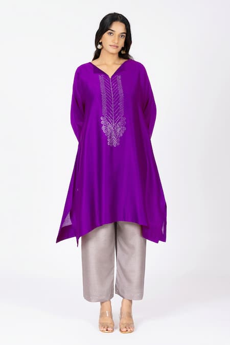 Bhavik Shah Kaamdani Placket Embellished Kimono Kurta Set 