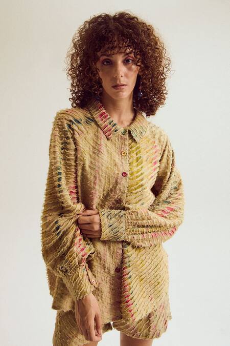 Capisvirleo Beige Chanderi Silk Collared Petunia Ecru Shirt Online at Aza Fashions Capisvirleo_Beige Chanderi Silk Collared Petunia Ecru Shirt _Online_at_Aza_Fashions